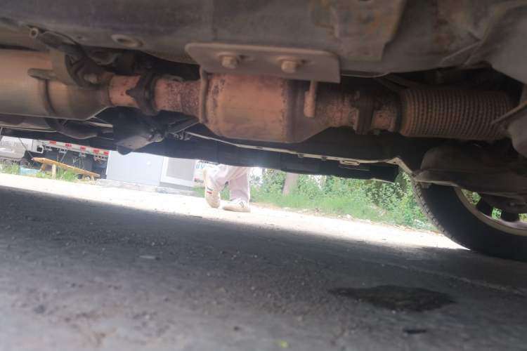 Used Haval H2 2014 1.5T Manual Two-Wheel Drive Elite Edition Chassis Front Right