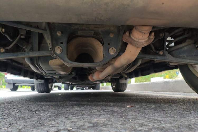 Used Haval H2 2014 1.5T Manual Two-Wheel Drive Elite Edition Chassis Rear