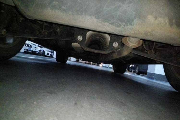 Used Haval H2 2014 1.5T Manual Two-Wheel Drive Elite Edition Chassis Rear