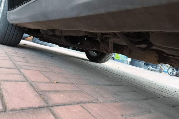 Used Haval H2 2014 1.5T Manual Two-Wheel Drive Elite Edition Chassis Rear Left