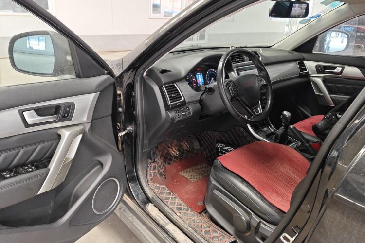 Used Haval H2 2014 1.5T Manual Two-Wheel Drive Elite Edition Driver Seat