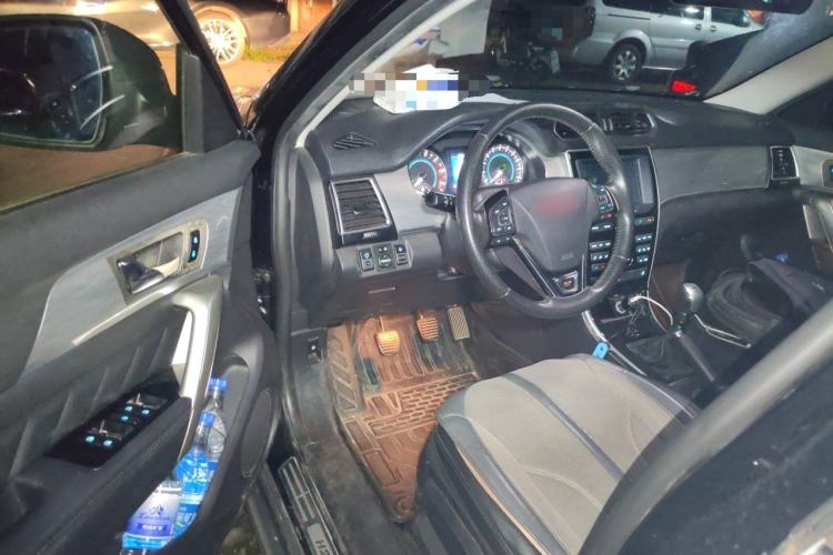 Used Haval H2 2014 1.5T Manual Two-Wheel Drive Elite Edition Driver Seat