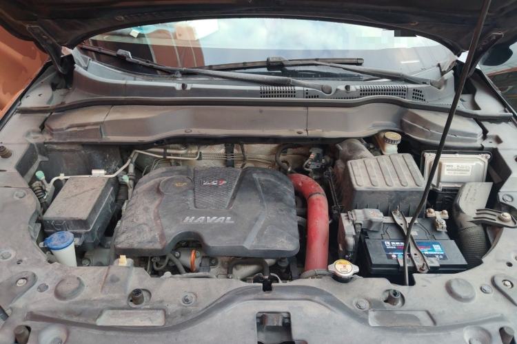 Used Haval H2 2014 1.5T Manual Two-Wheel Drive Elite Edition Engine Bay