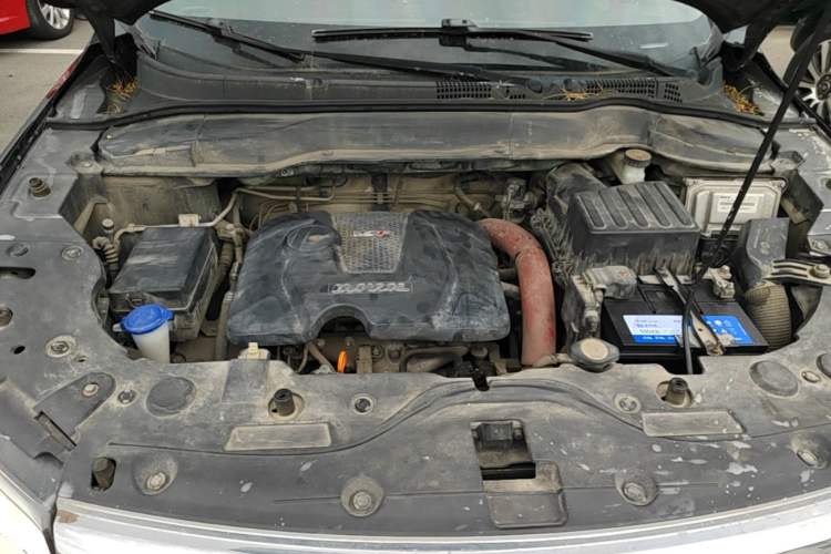 Used Haval H2 2014 1.5T Manual Two-Wheel Drive Elite Edition Engine Bay