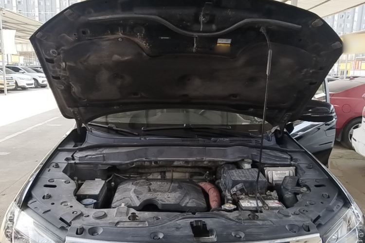 Used Haval H2 2014 1.5T Manual Two-Wheel Drive Elite Edition Engine Bay