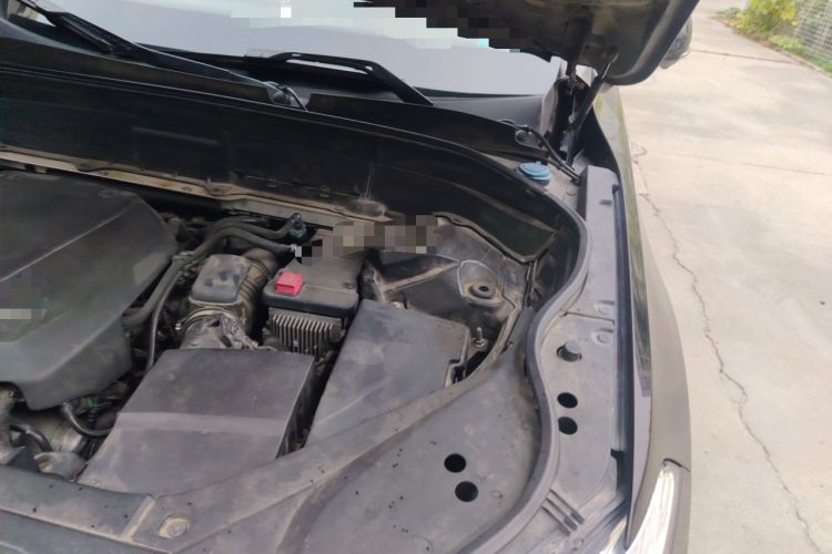 Used Haval H2 2014 1.5T Manual Two-Wheel Drive Elite Edition Engine Bay Left