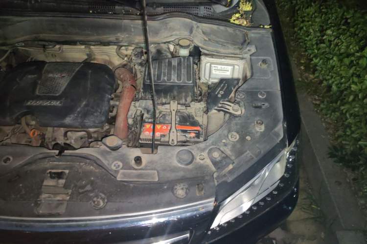 Used Haval H2 2014 1.5T Manual Two-Wheel Drive Elite Edition Engine Bay Left