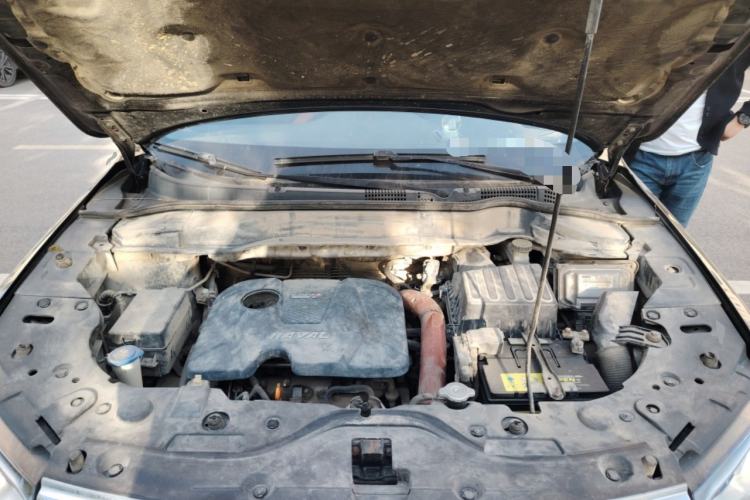 Used Haval H2 2014 1.5T Manual Two-Wheel Drive Elite Edition Engine Bay