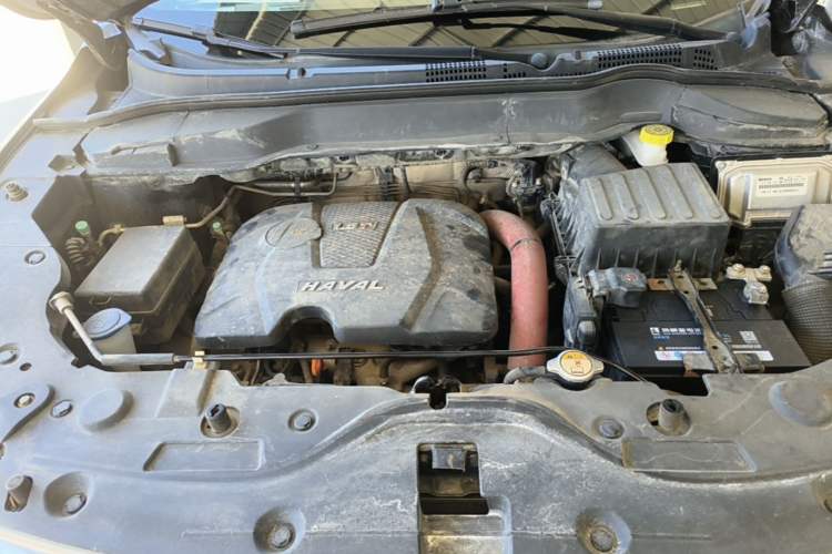 Used Haval H2 2014 1.5T Manual Two-Wheel Drive Elite Edition Engine Bay
