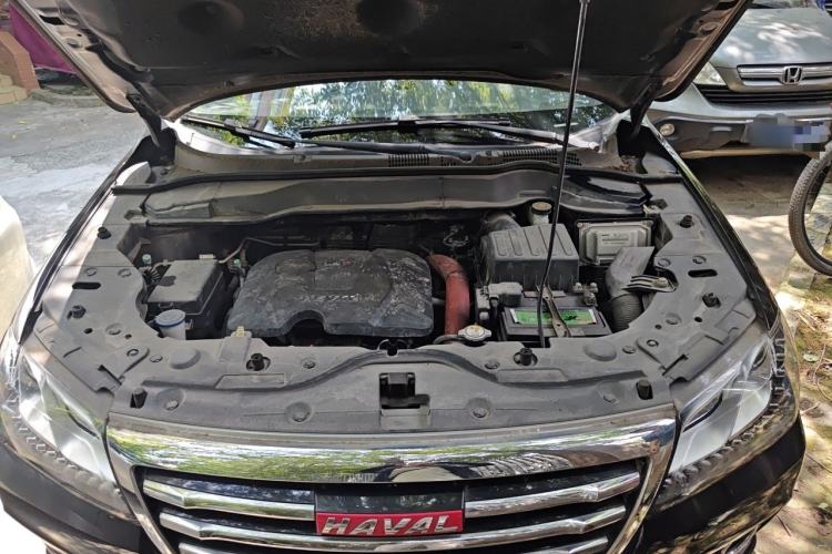 Used Haval H2 2014 1.5T Manual Two-Wheel Drive Elite Edition Engine Bay