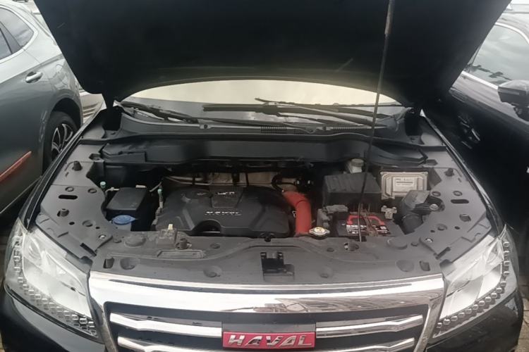 Used Haval H2 2014 1.5T Manual Two-Wheel Drive Elite Edition Engine Bay