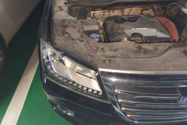 Used Haval H2 2014 1.5T Manual Two-Wheel Drive Elite Edition Engine Bay Right