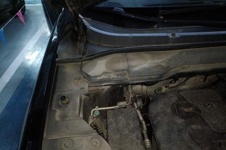Used Haval H2 2014 1.5T Manual Two-Wheel Drive Elite Edition Engine Bay Right