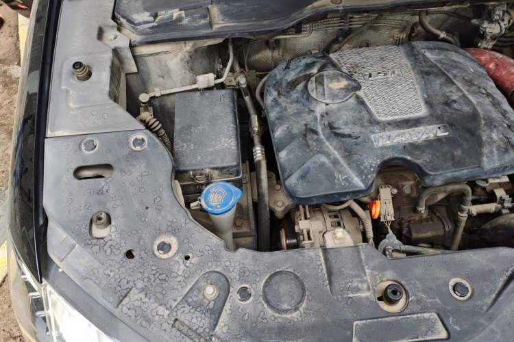 Used Haval H2 2014 1.5T Manual Two-Wheel Drive Elite Edition Engine Bay Right