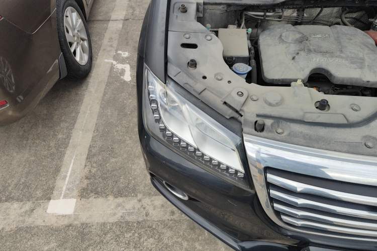 Used Haval H2 2014 1.5T Manual Two-Wheel Drive Elite Edition Engine Bay Right