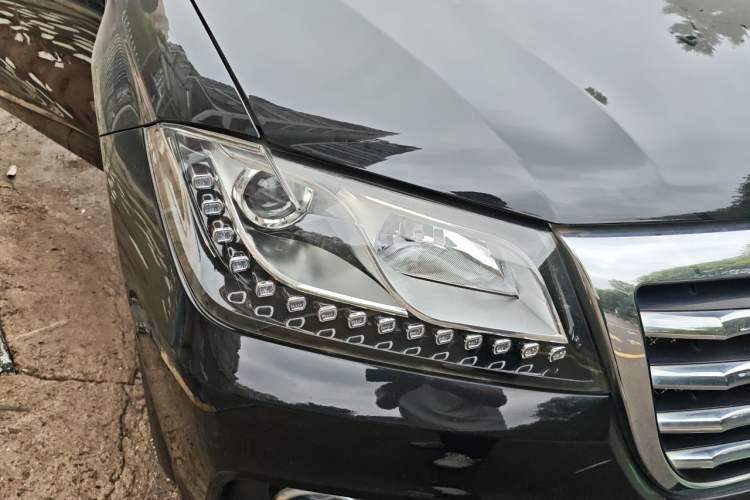 Used Haval H2 2014 1.5T Manual Two-Wheel Drive Elite Edition Exterior 6