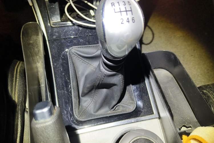 Used Haval H2 2014 1.5T Manual Two-Wheel Drive Elite Edition Gear Lever