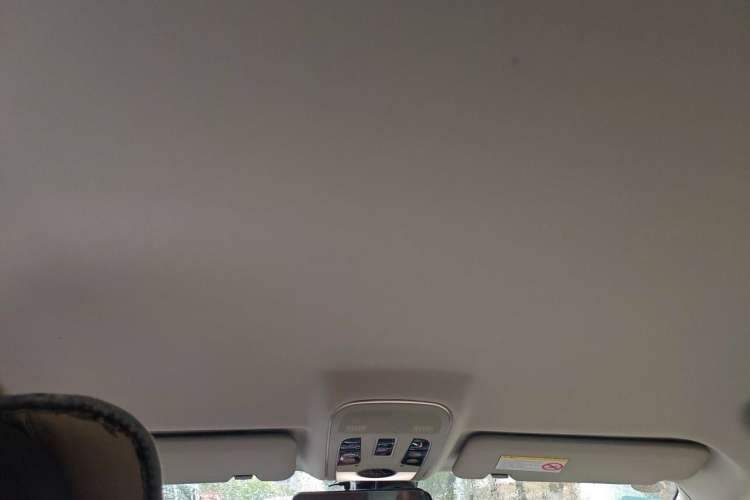 Used Haval H2 2014 1.5T Manual Two-Wheel Drive Elite Edition Headliner