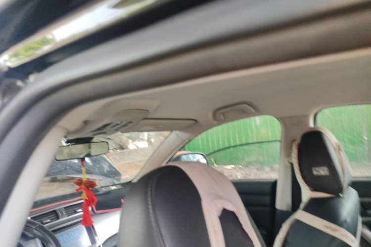 Used Haval H2 2014 1.5T Manual Two-Wheel Drive Elite Edition Headliner