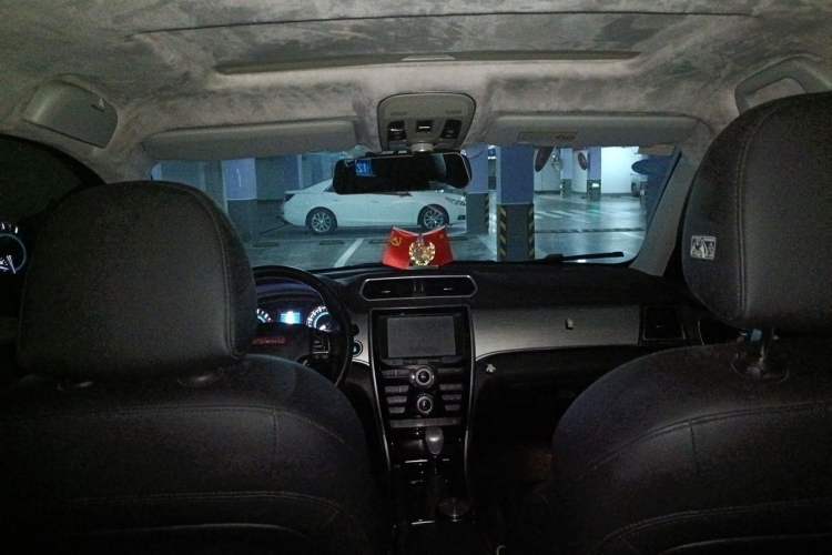 Used Haval H2 2014 1.5T Manual Two-Wheel Drive Prestige Edition Headliner