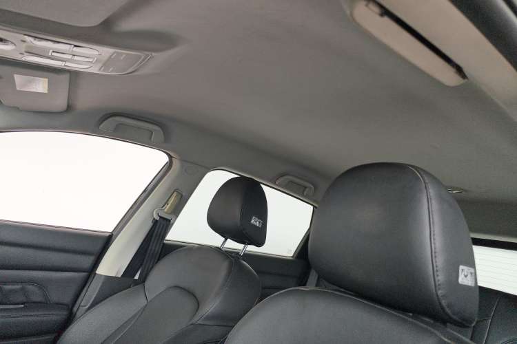 Used Haval H2 2014 1.5T Manual Two-Wheel Drive Elite Edition Headliner
