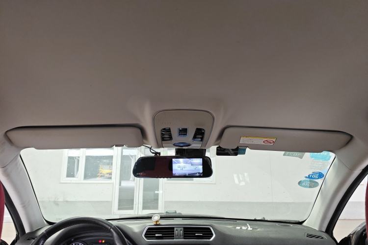 Used Haval H2 2014 1.5T Manual Two-Wheel Drive Elite Edition Headliner