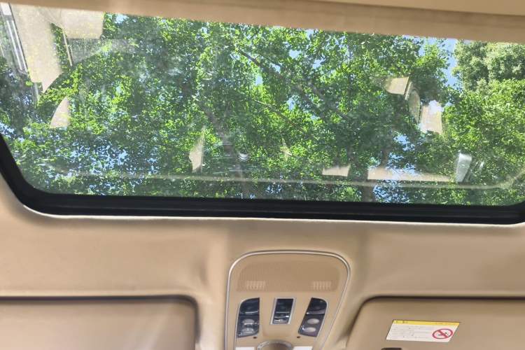 Used Haval H2 2014 1.5T Manual Two-Wheel Drive Elite Edition Headliner