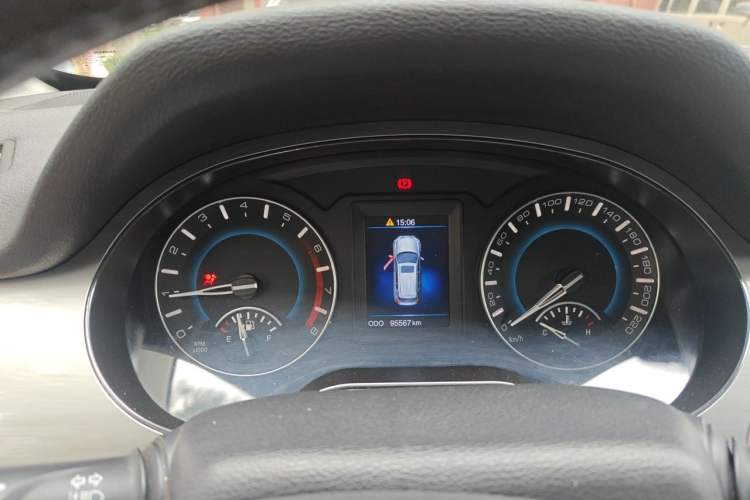 Used Haval H2 2014 1.5T Manual Two-Wheel Drive Prestige Edition Instrument Cluster