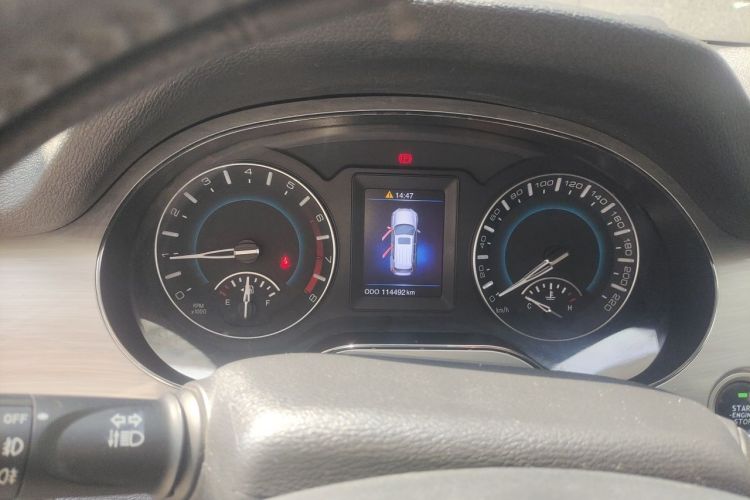 Used Haval H2 2014 1.5T Manual Two-Wheel Drive Elite Edition Instrument Cluster