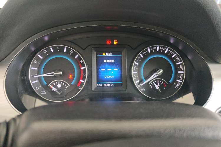 Used Haval H2 2014 1.5T Manual Two-Wheel Drive Elite Edition Instrument Cluster