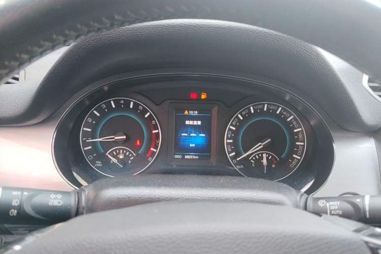Used Haval H2 2014 1.5T Manual Two-Wheel Drive Elite Edition Instrument Cluster