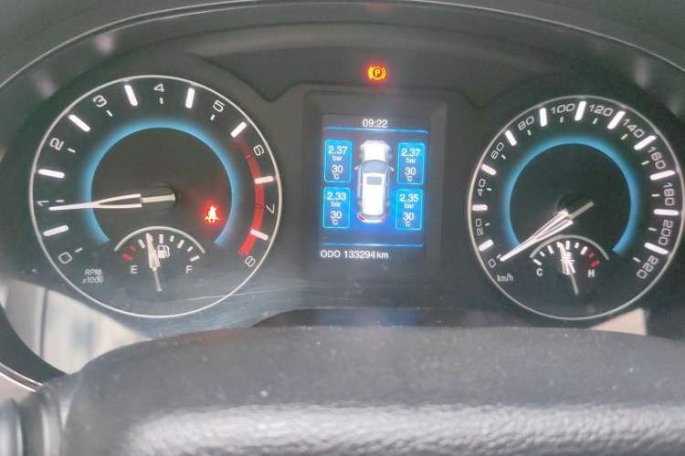 Used Haval H2 2014 1.5T Manual Two-Wheel Drive Prestige Edition Instrument Cluster