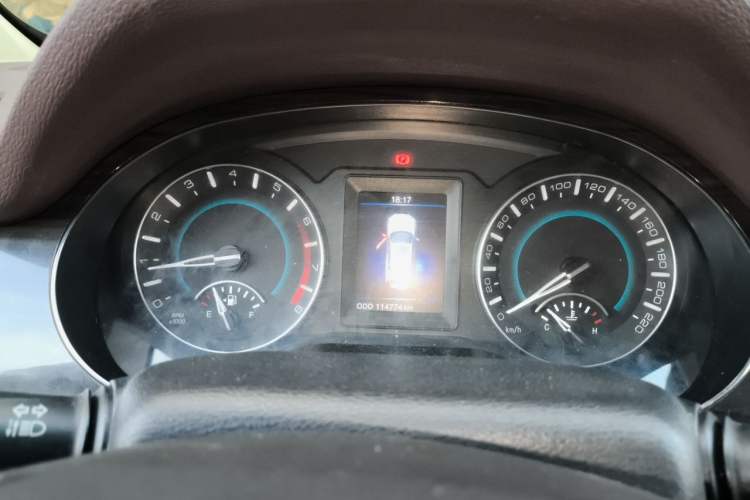 Used Haval H2 2014 1.5T Manual Two-Wheel Drive Elite Edition Instrument Cluster