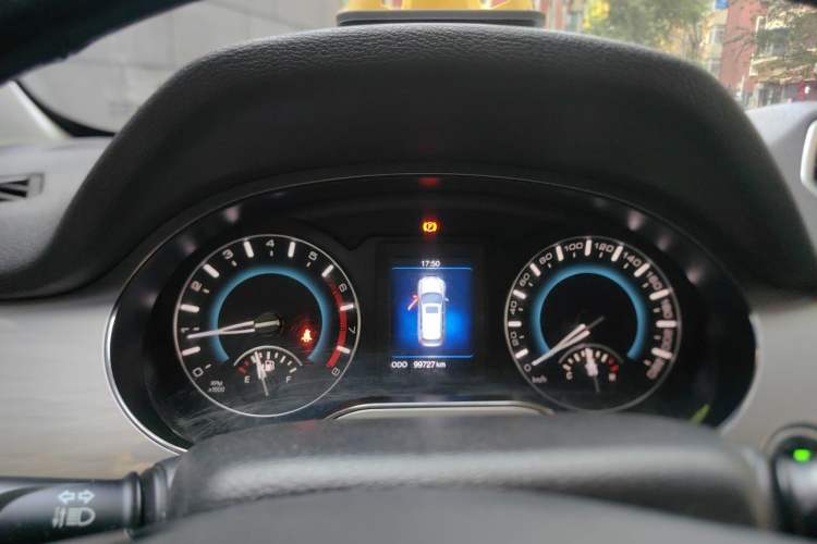 Used Haval H2 2014 1.5T Manual Two-Wheel Drive Elite Edition Instrument Cluster