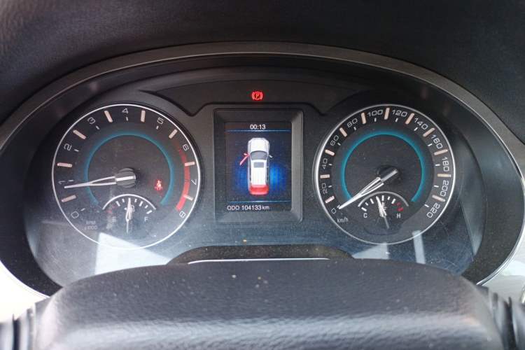 Used Haval H2 2014 1.5T Manual Two-Wheel Drive Elite Edition Instrument Cluster