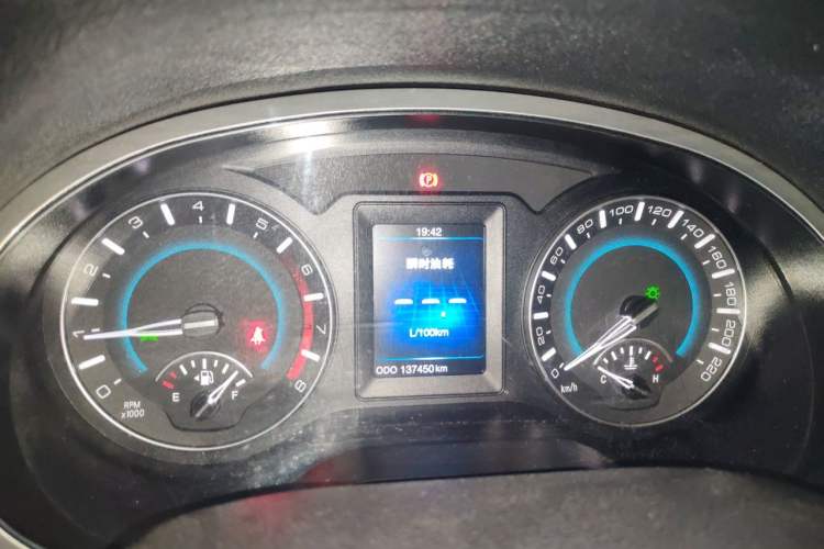 Used Haval H2 2014 1.5T Manual Two-Wheel Drive Elite Edition Instrument Cluster