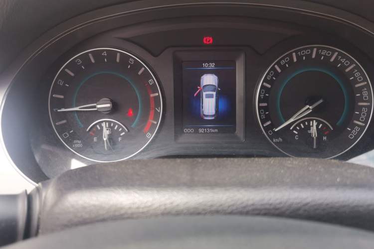 Used Haval H2 2014 1.5T Manual Two-Wheel Drive Elite Edition Instrument Cluster