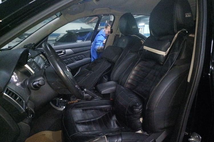 Used Haval H2 2014 1.5T Manual Two-Wheel Drive Elite Edition Left Front Seat