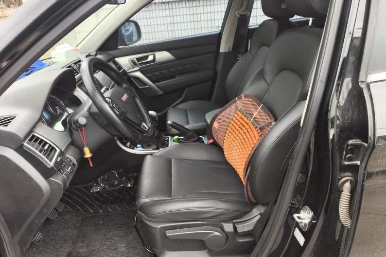 Used Haval H2 2014 1.5T Manual Two-Wheel Drive Elite Edition Left Front Seat