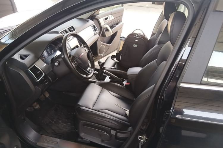 Used Haval H2 2014 1.5T Manual Two-Wheel Drive Elite Edition Left Front Seat