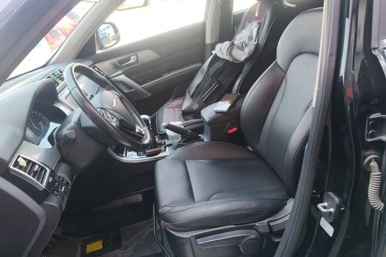 Used Haval H2 2014 1.5T Manual Two-Wheel Drive Elite Edition Left Front Seat
