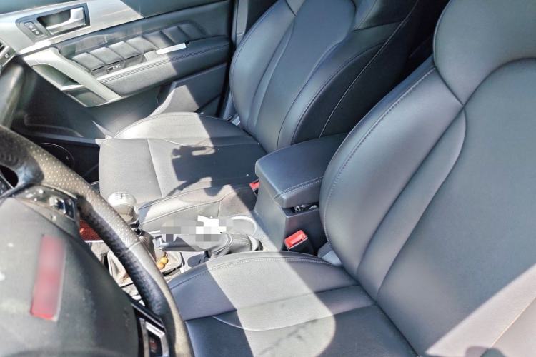 Used Haval H2 2014 1.5T Manual Two-Wheel Drive Prestige Edition Left Front Seat