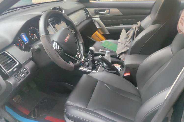 Used Haval H2 2014 1.5T Manual Two-Wheel Drive Prestige Edition Left Front Seat