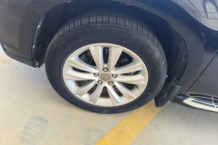 Used Haval H2 2014 1.5T Manual Two-Wheel Drive Elite Edition Left Front Wheel Hub