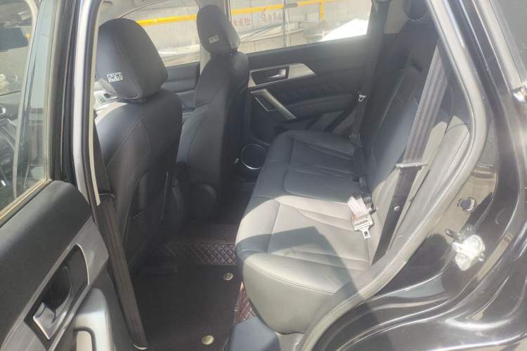 Used Haval H2 2014 1.5T Manual Two-Wheel Drive Elite Edition Left Rear Seat