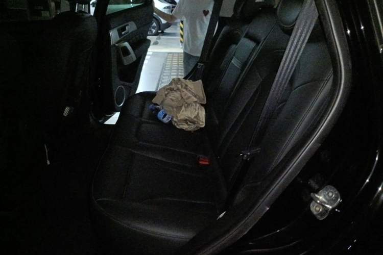 Used Haval H2 2014 1.5T Manual Two-Wheel Drive Prestige Edition Left Rear Seat