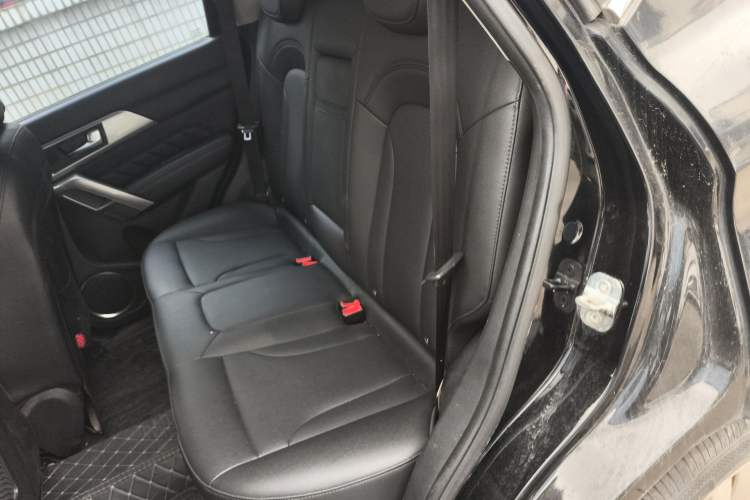Used Haval H2 2014 1.5T Manual Two-Wheel Drive Elite Edition Left Rear Seat