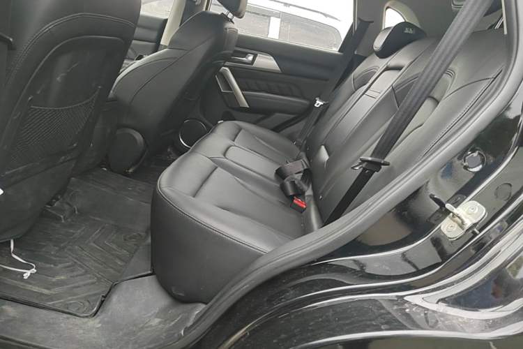 Used Haval H2 2014 1.5T Manual Two-Wheel Drive Elite Edition Left Rear Seat