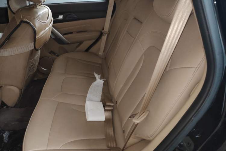 Used Haval H2 2014 1.5T Manual Two-Wheel Drive Elite Edition Left Rear Seat