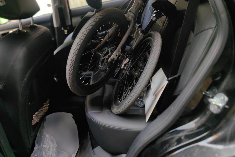 Used Haval H2 2014 1.5T Manual Two-Wheel Drive Elite Edition Left Rear Seat